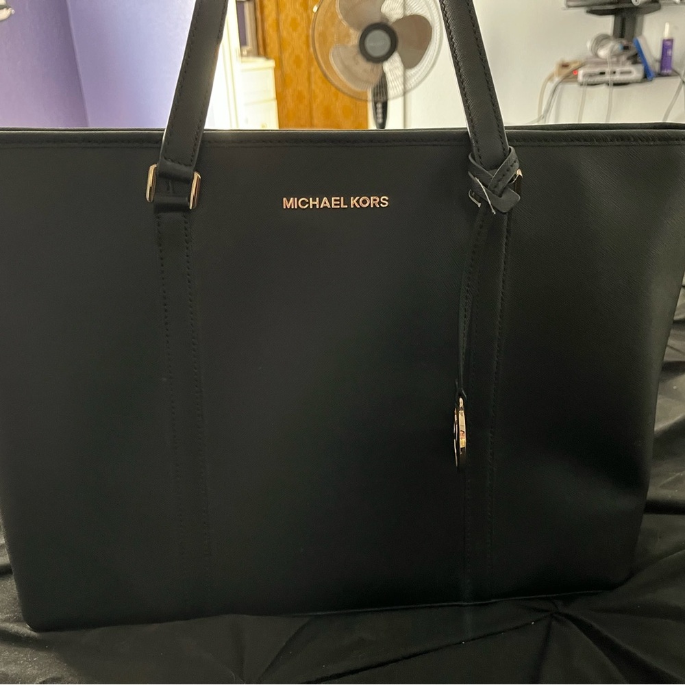 Michael kors laptop tote